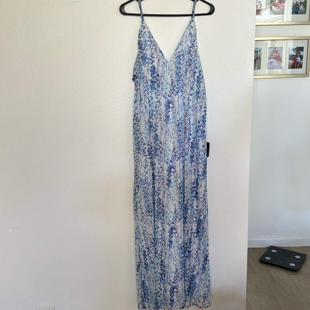 NWT Lulu’s Belle white floral maxi cutout dress - Picture 5 of 10